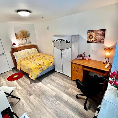 Micro Studio Apartment 10 Minutes Walk To University Of Washington سياتل المظهر الخارجي الصورة