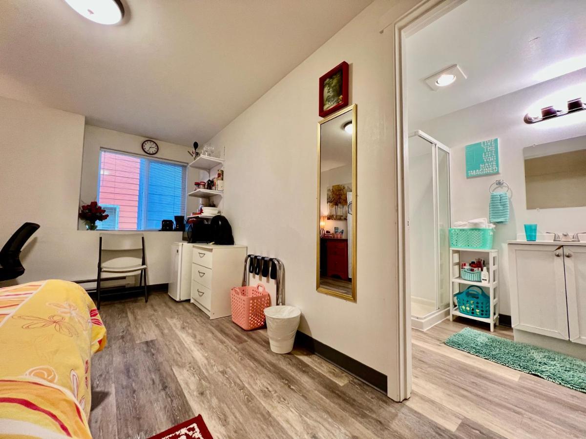 Micro Studio Apartment 10 Minutes Walk To University Of Washington سياتل المظهر الخارجي الصورة