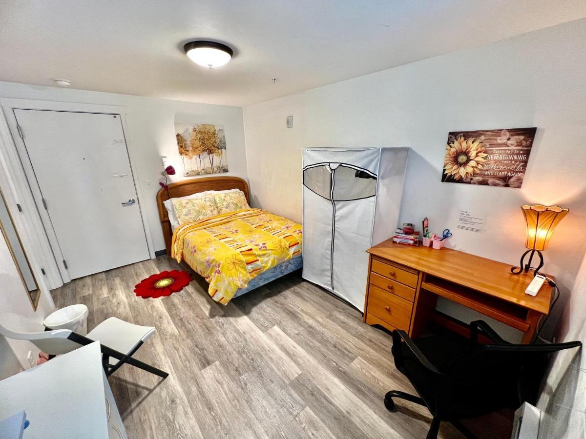 Micro Studio Apartment 10 Minutes Walk To University Of Washington سياتل المظهر الخارجي الصورة
