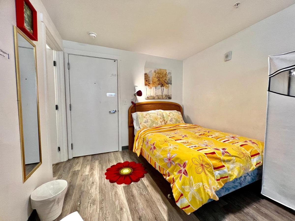 Micro Studio Apartment 10 Minutes Walk To University Of Washington سياتل المظهر الخارجي الصورة